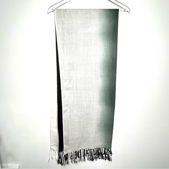 Pashmina Green White Ombre Flat Knotted Fringe Cashmere Wool Silk Scarf NWOT - Picture 14 of 16
